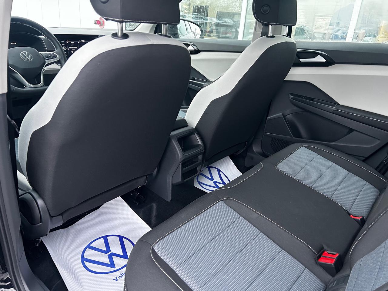 2026 Volkswagen Taos Trendline 4dr All-Wheel Drive 4MOTION Photo