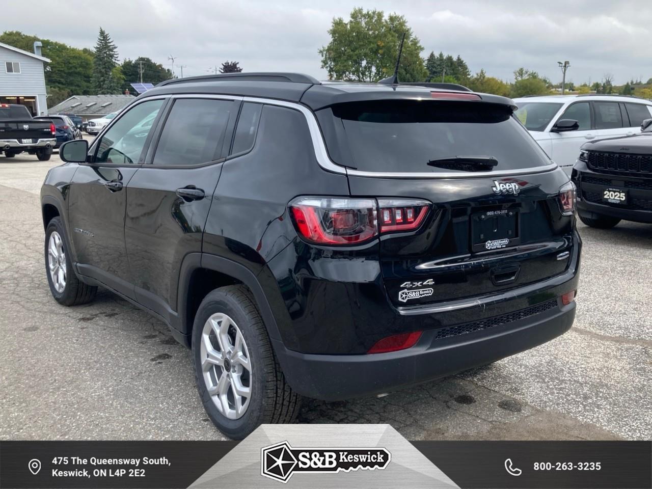 2025 Jeep Compass North 4dr 4x4 Photo2