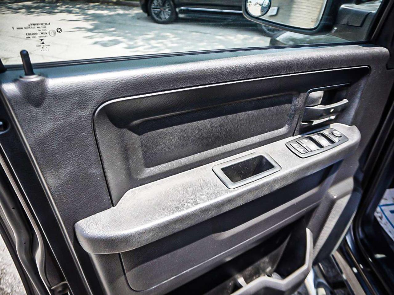 2014 RAM 1500  Photo