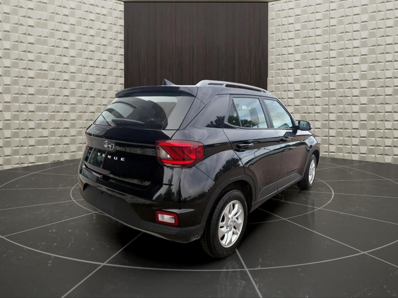 2022 Hyundai Venue  Photo