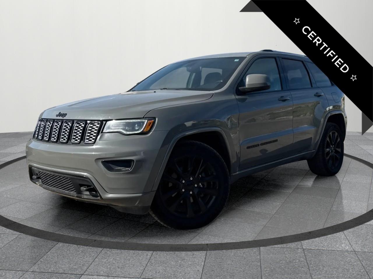 2020 Jeep Grand Cherokee Laredo 4dr 4x4 Photo0