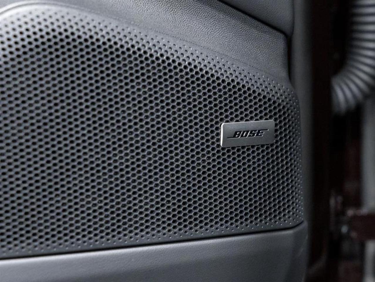 2024 Porsche Macan  Photo