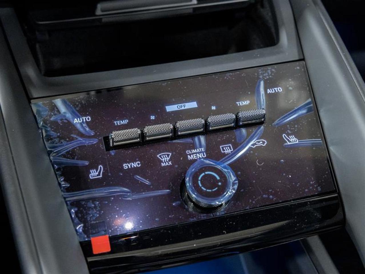 2024 Porsche Macan  Photo