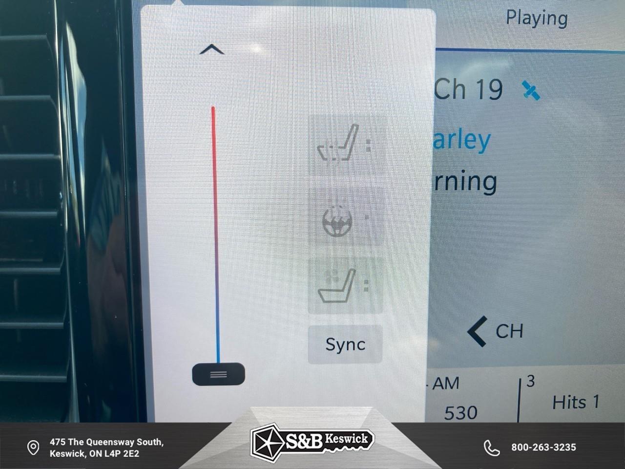 2024 Chrysler Pacifica Hybrid Select Passenger Van Photo