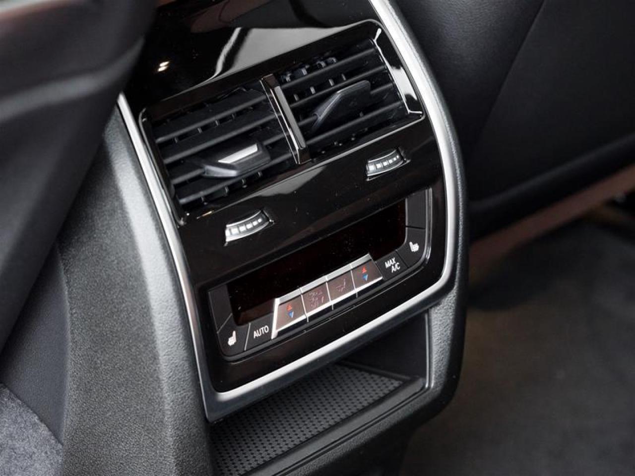 2026 BMW X7 xDrive40i 4dr All-Wheel Drive Sports Activity Vehicle Photo