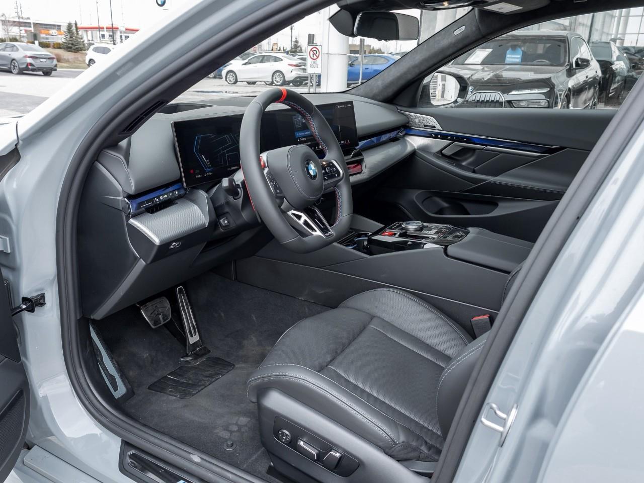 2025 BMW M5 Base 4dr All-Wheel Drive Sedan Photo