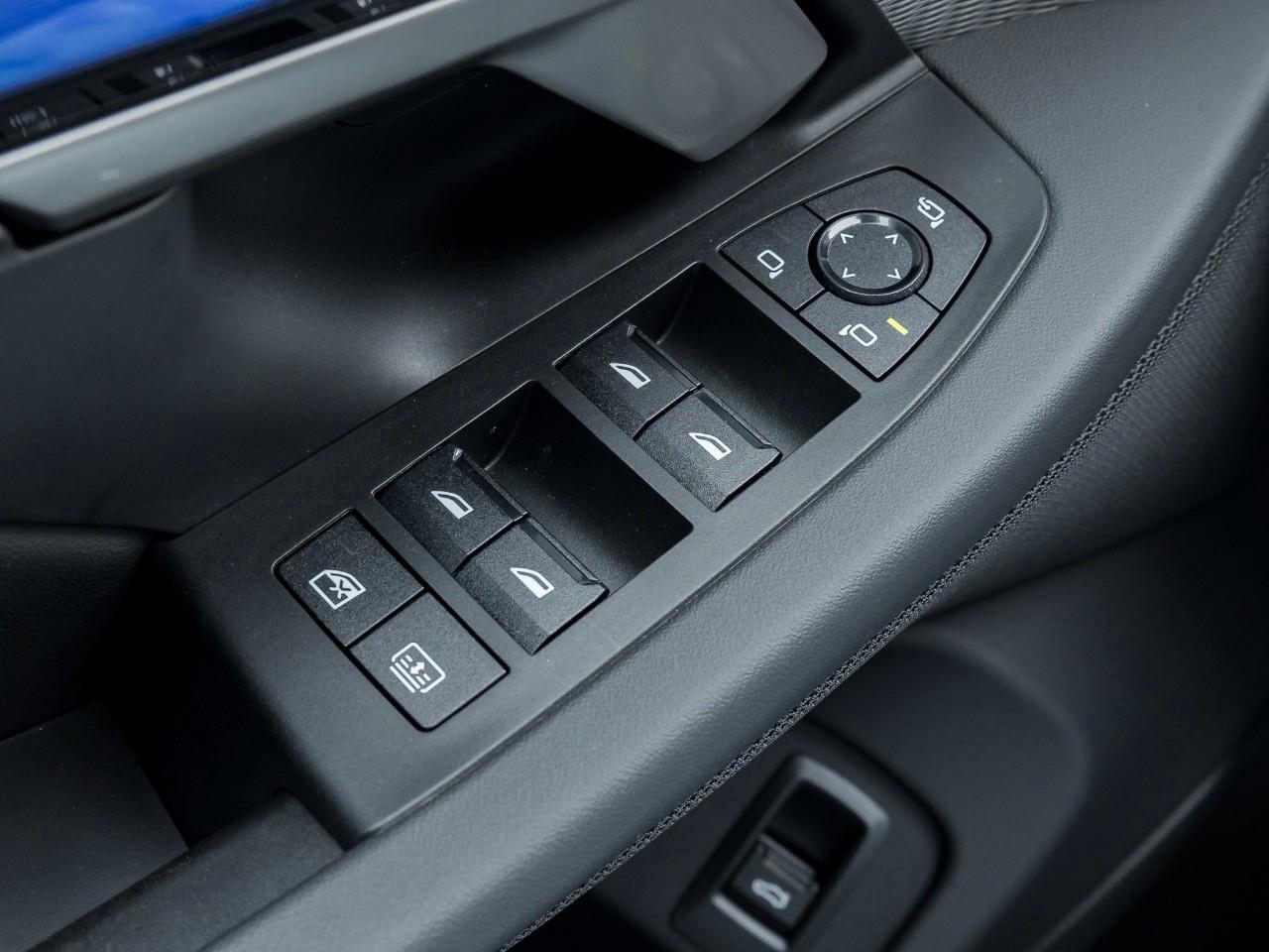 2025 BMW M5 Base 4dr All-Wheel Drive Sedan Photo