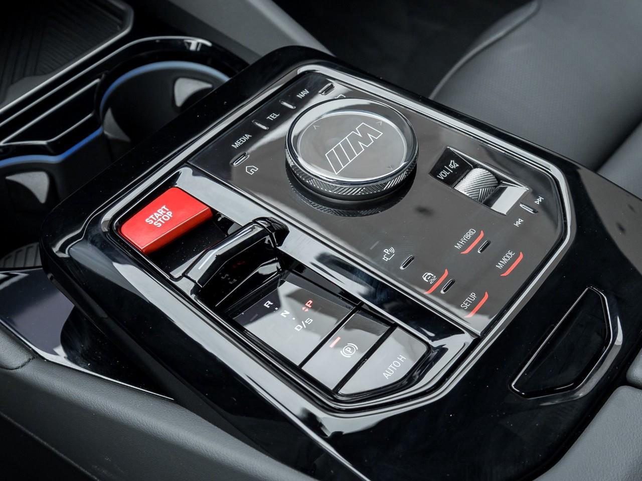 2025 BMW M5 Base 4dr All-Wheel Drive Sedan Photo