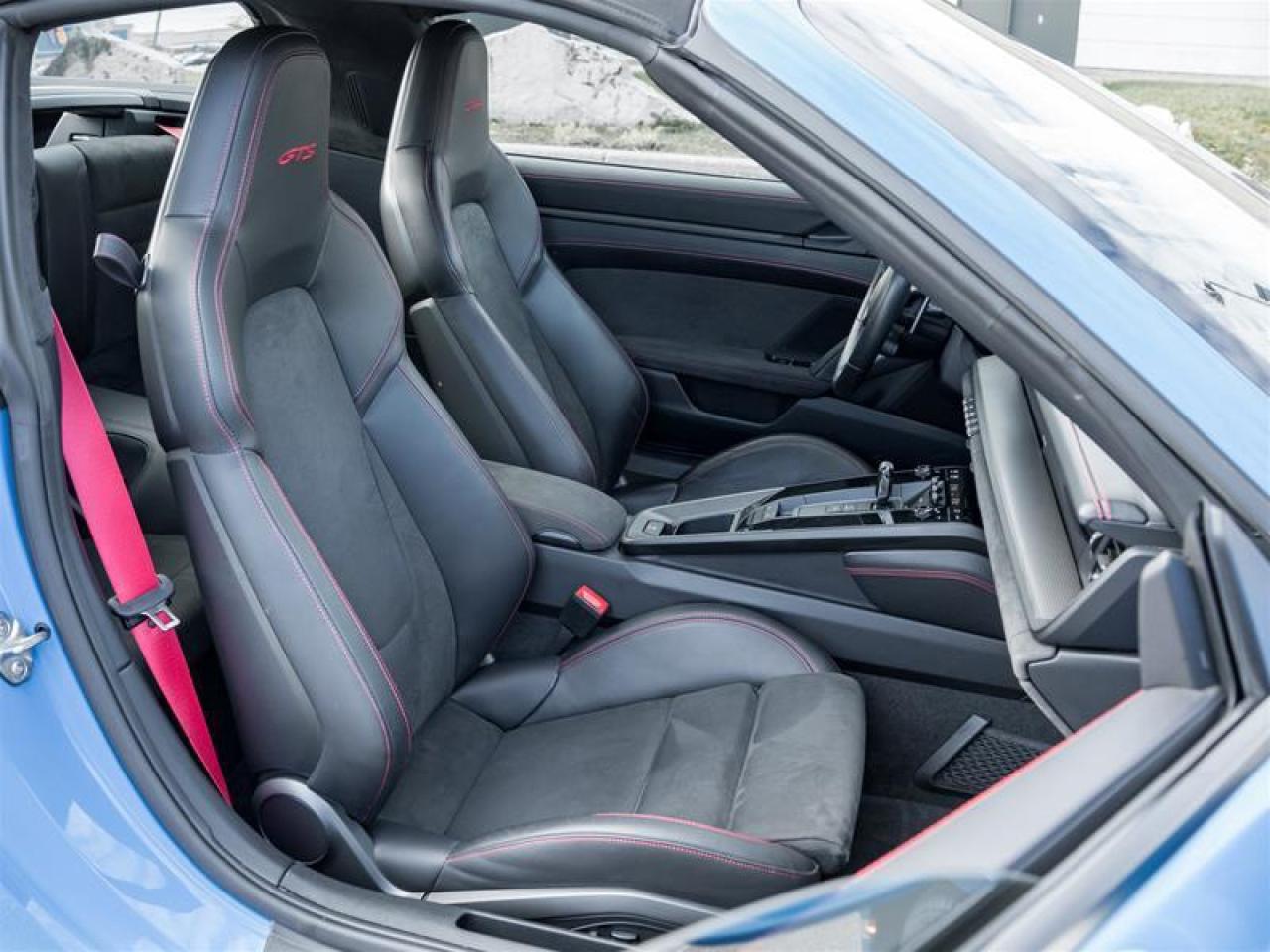 2023 Porsche 911 Targa 4 GTS 2dr All-Wheel Drive Coupe Photo