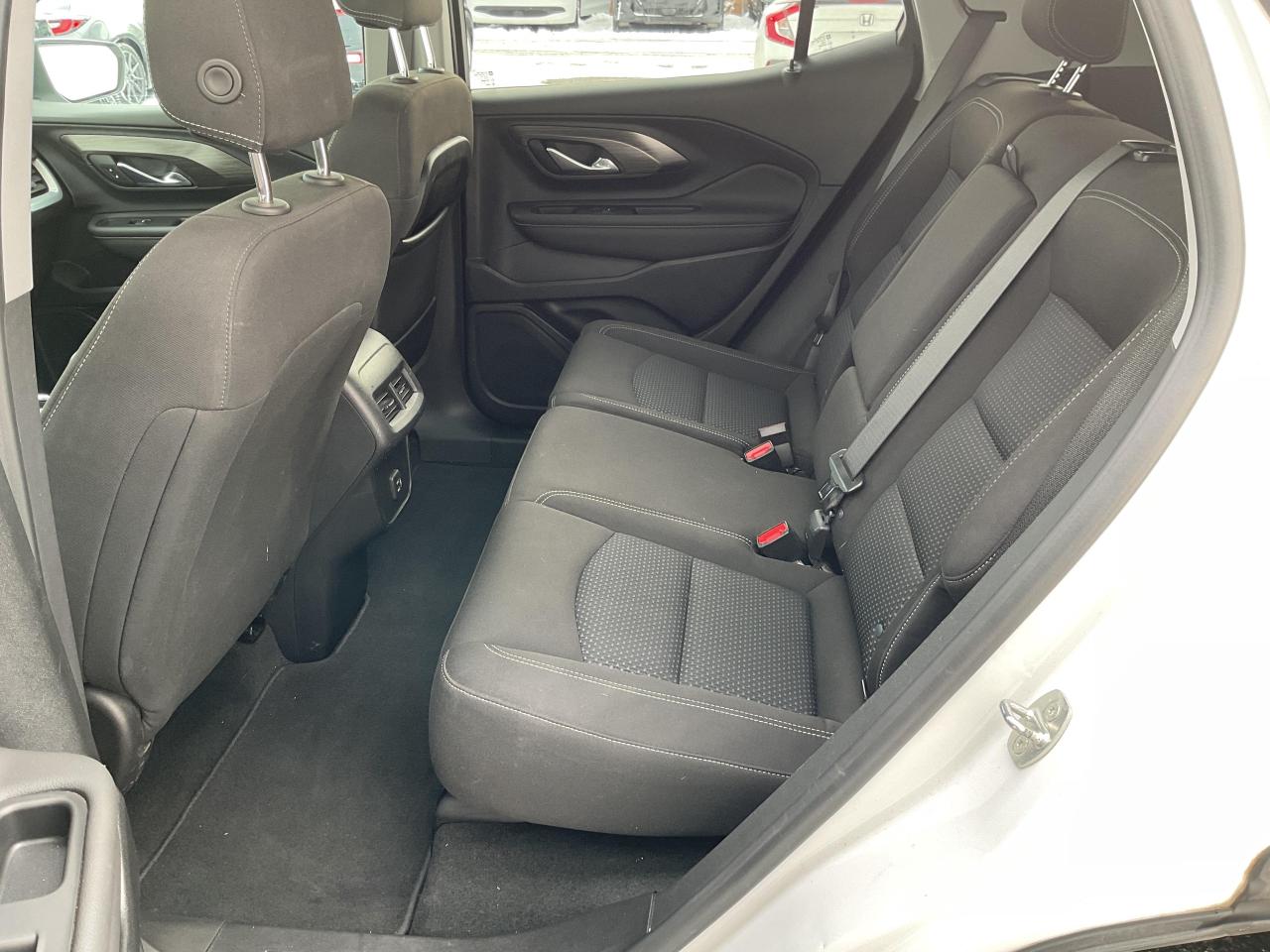 2023 GMC Terrain SLE All-wheel Drive Photo