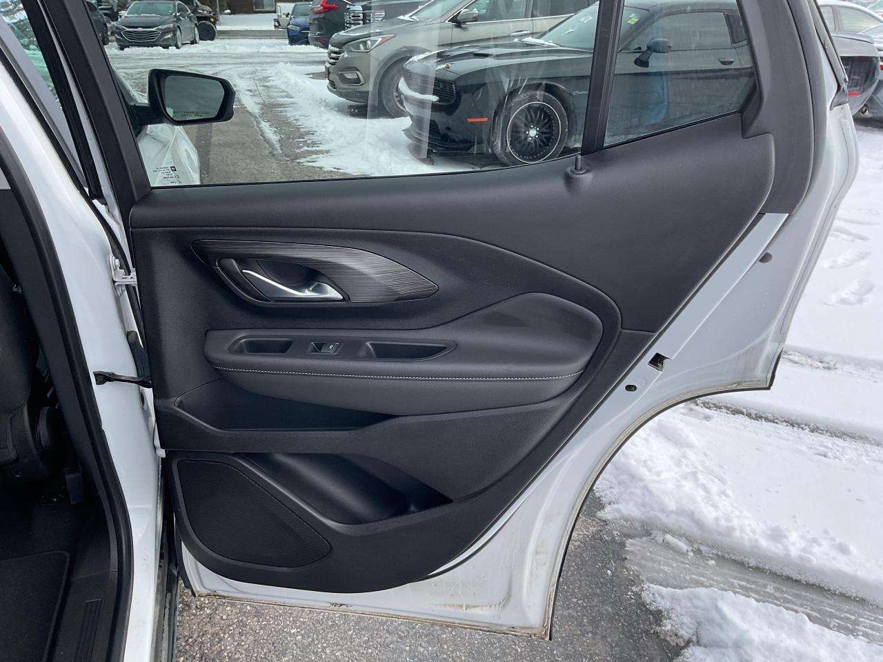 2023 GMC Terrain SLE All-wheel Drive Photo