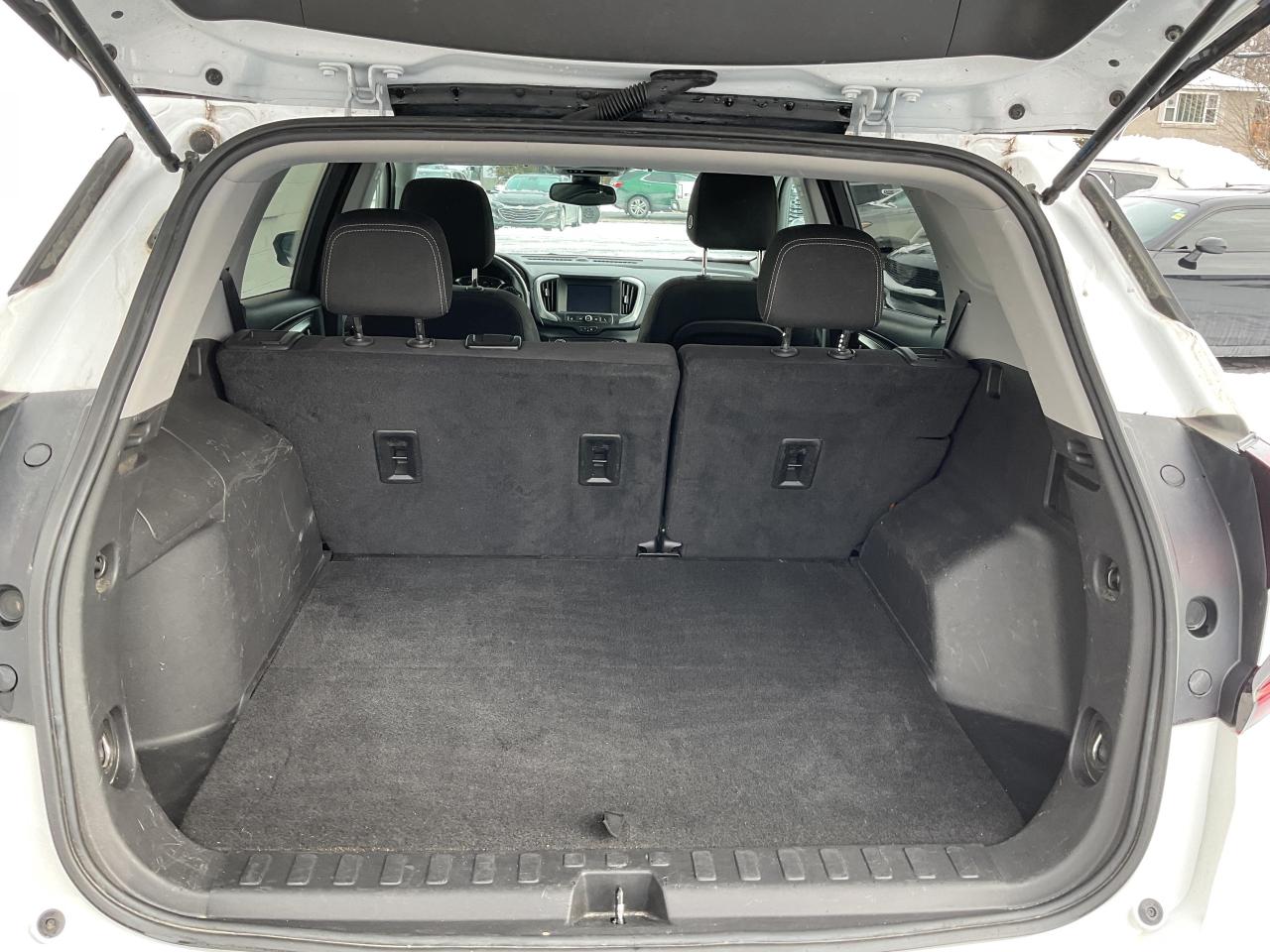 2023 GMC Terrain SLE All-wheel Drive Photo