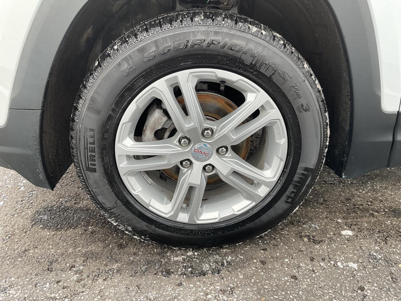 2023 GMC Terrain SLE All-wheel Drive Photo