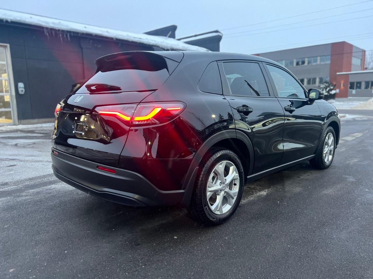 2025 Honda HR-V Lx Awd Cvt Photo