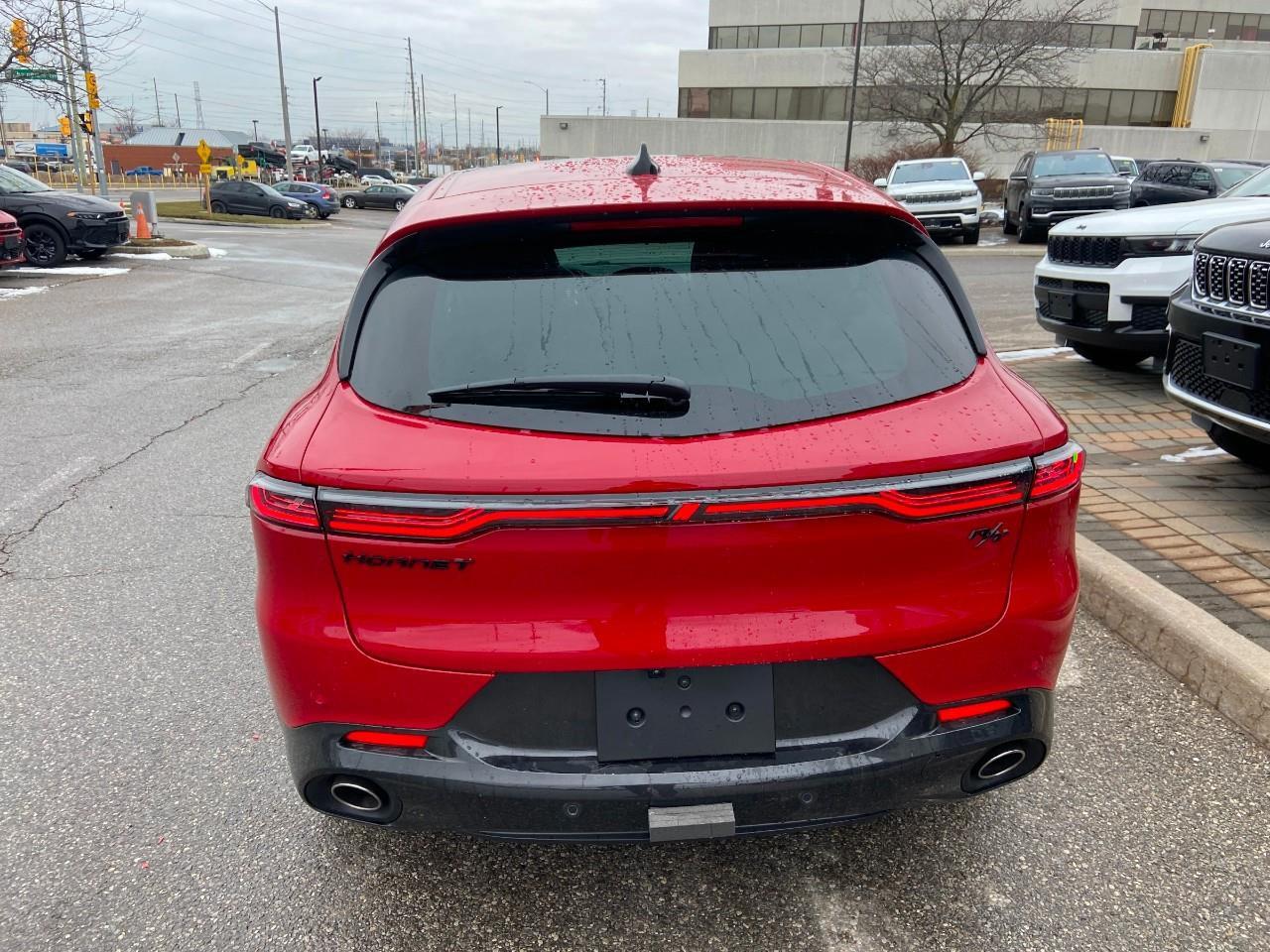 2024 Dodge Hornet PHEV R/T Plus 4dr EAWD Sport Utility Photo3