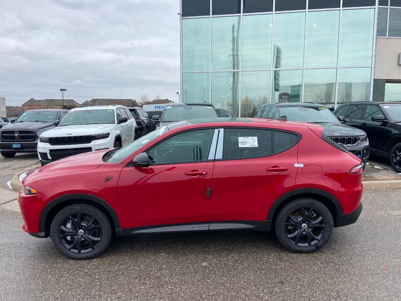 2024 Dodge Hornet PHEV R/T Plus 4dr EAWD Sport Utility Photo2