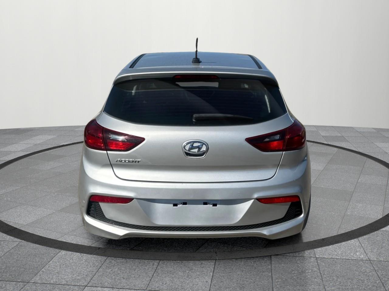 2019 Hyundai Accent Preferred (A6) 4dr Hatchback Photo3