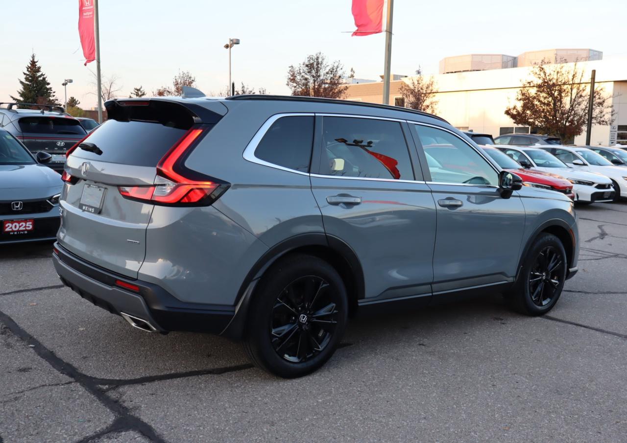 2023 Honda CR-V Hybrid Touring 4dr All-Wheel Drive Photo