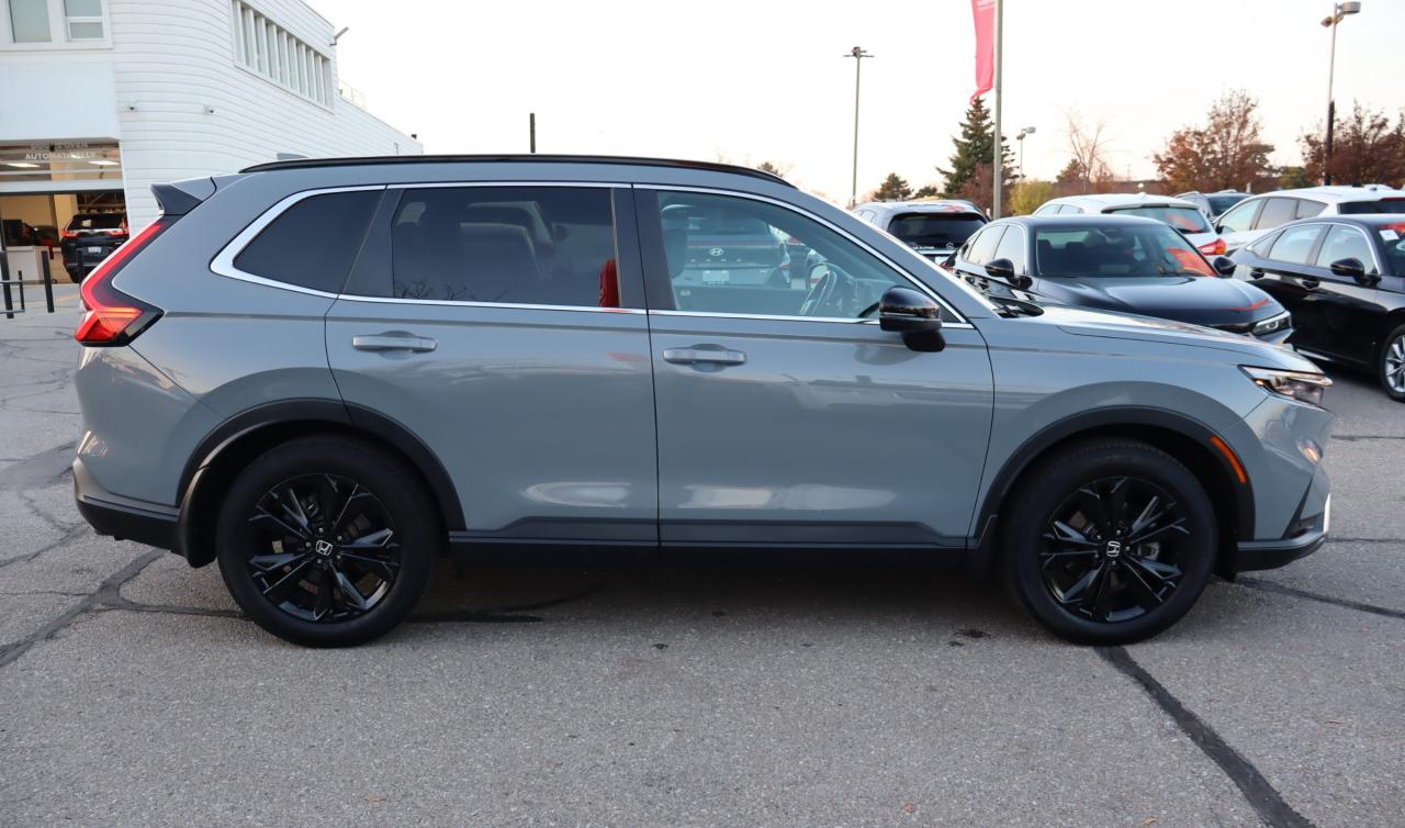 2023 Honda CR-V Hybrid Touring 4dr All-Wheel Drive Photo