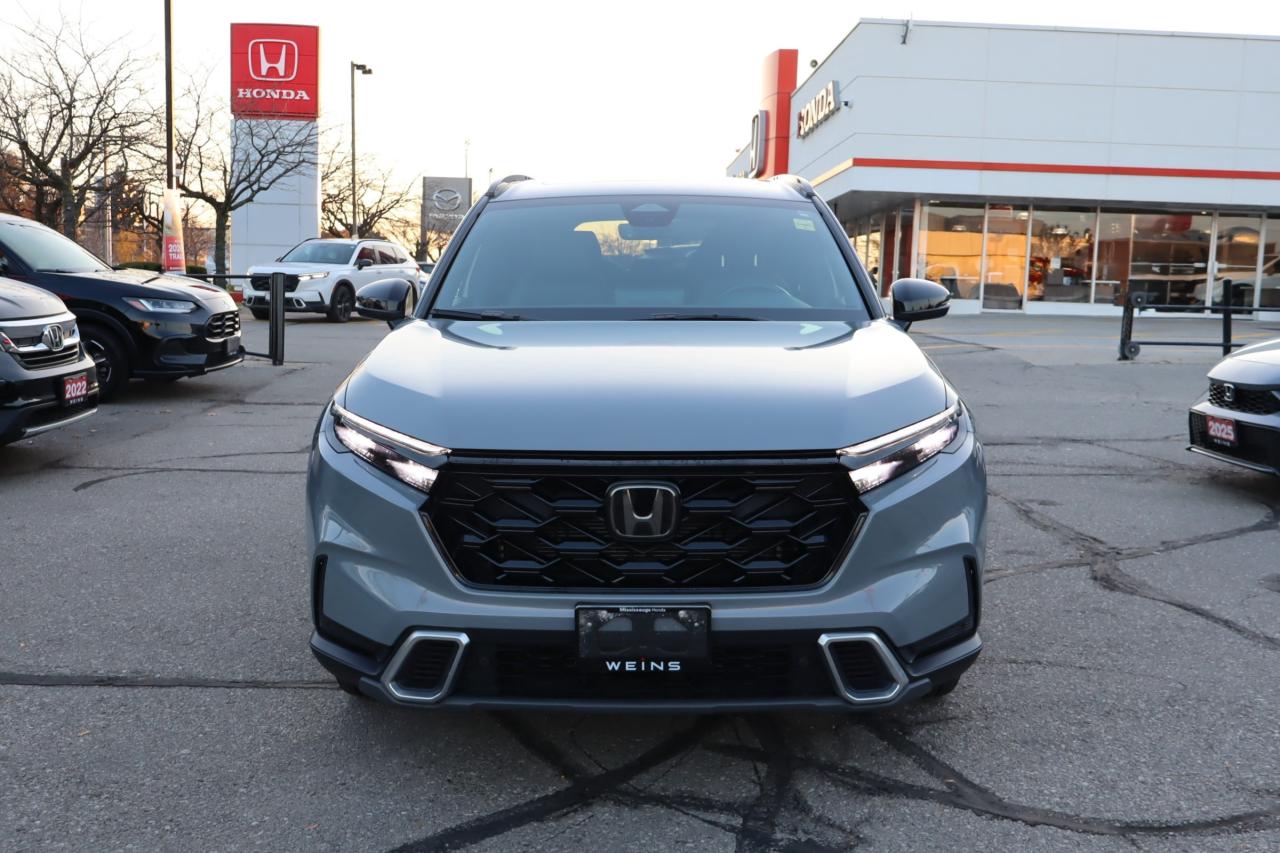 2023 Honda CR-V Hybrid Touring 4dr All-Wheel Drive Photo