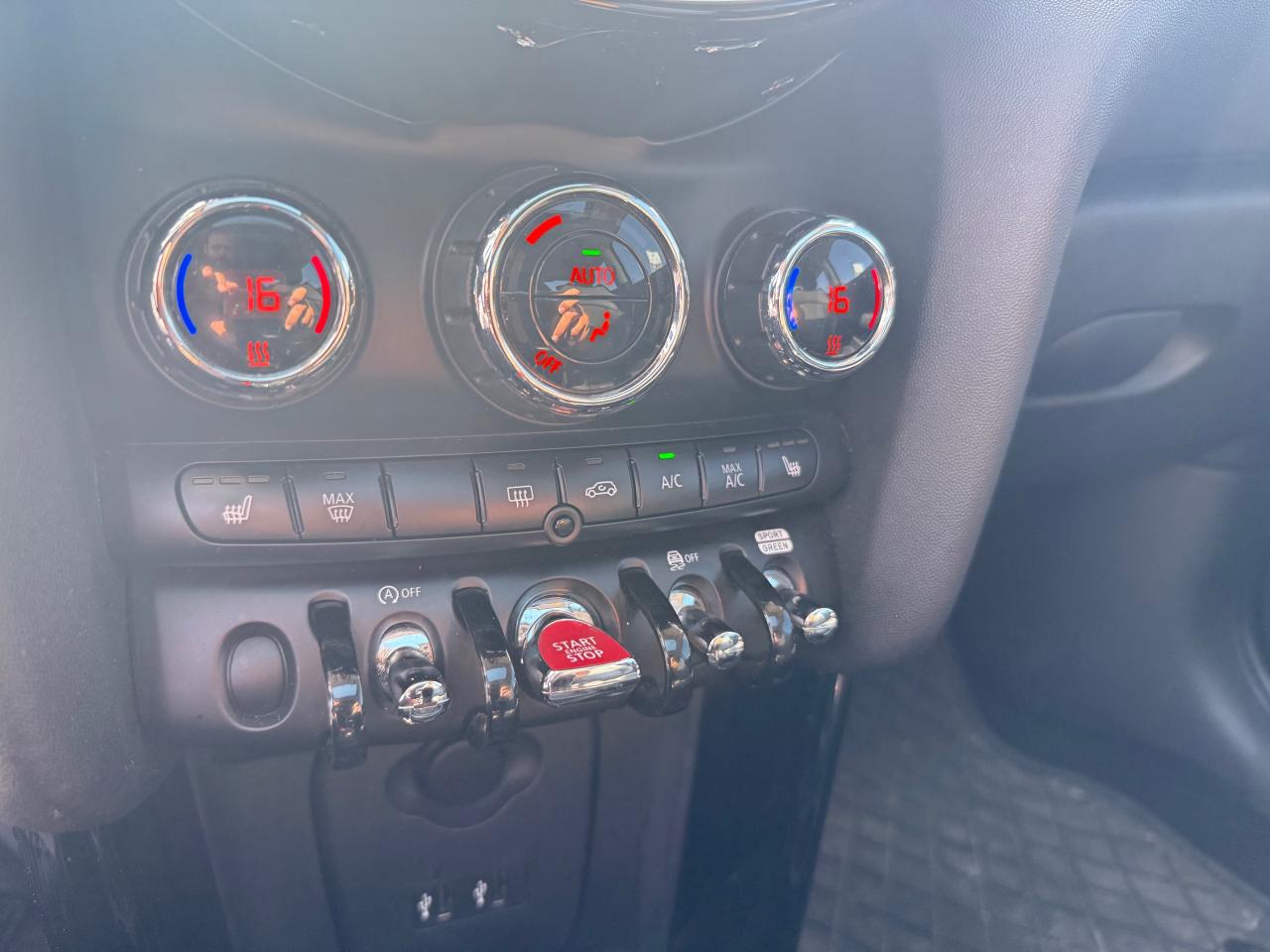 2020 MINI 3 Door Cooper S 2dr Hatchback Photo