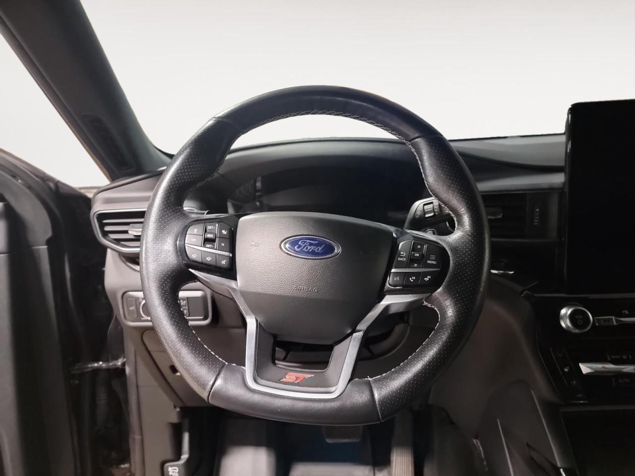 2022 Ford Explorer ST 4dr 4x4 Photo