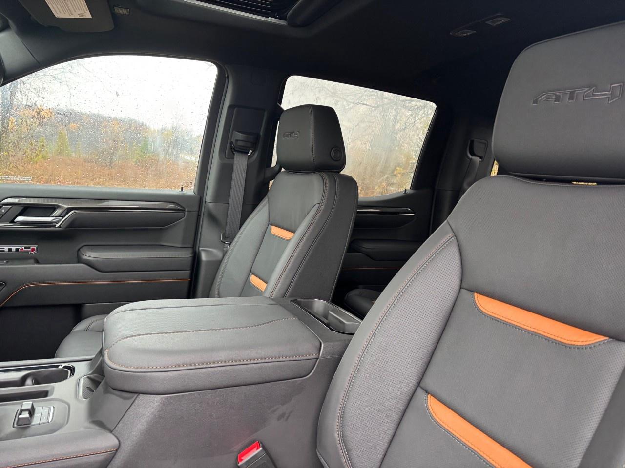 2026 GMC Sierra 1500 Crew Cab Short Box 4-Wheel Drive AT4 Photo4