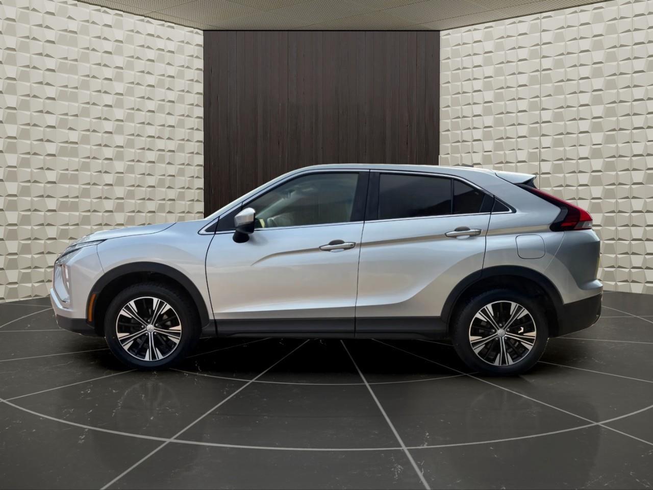 2022 Mitsubishi Eclipse Cross ES 4dr S-AWC Photo