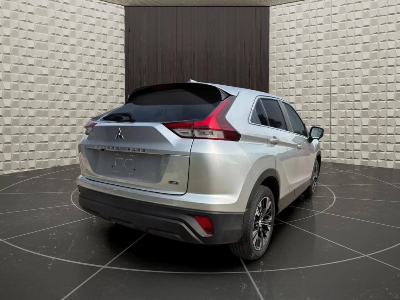 2022 Mitsubishi Eclipse Cross ES 4dr S-AWC Photo