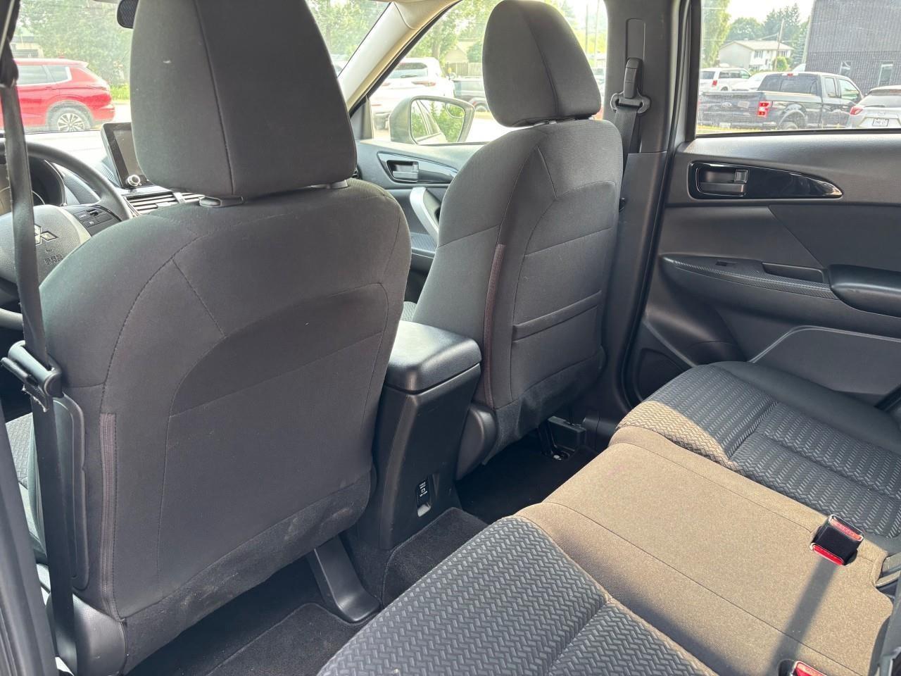 2022 Mitsubishi Eclipse Cross ES 4dr S-AWC Photo