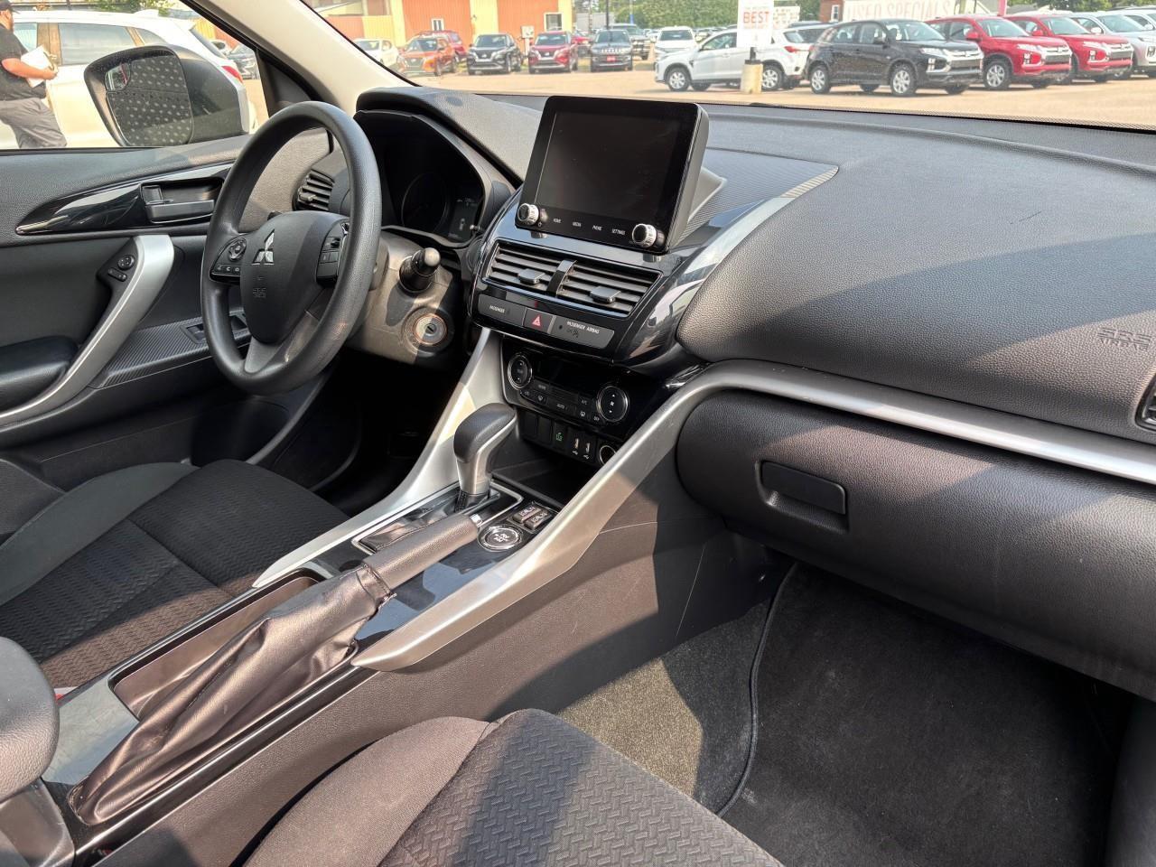 2022 Mitsubishi Eclipse Cross ES 4dr S-AWC Photo