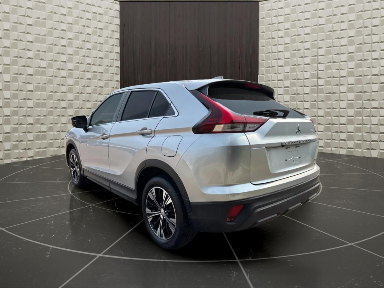 2022 Mitsubishi Eclipse Cross ES 4dr S-AWC Photo4