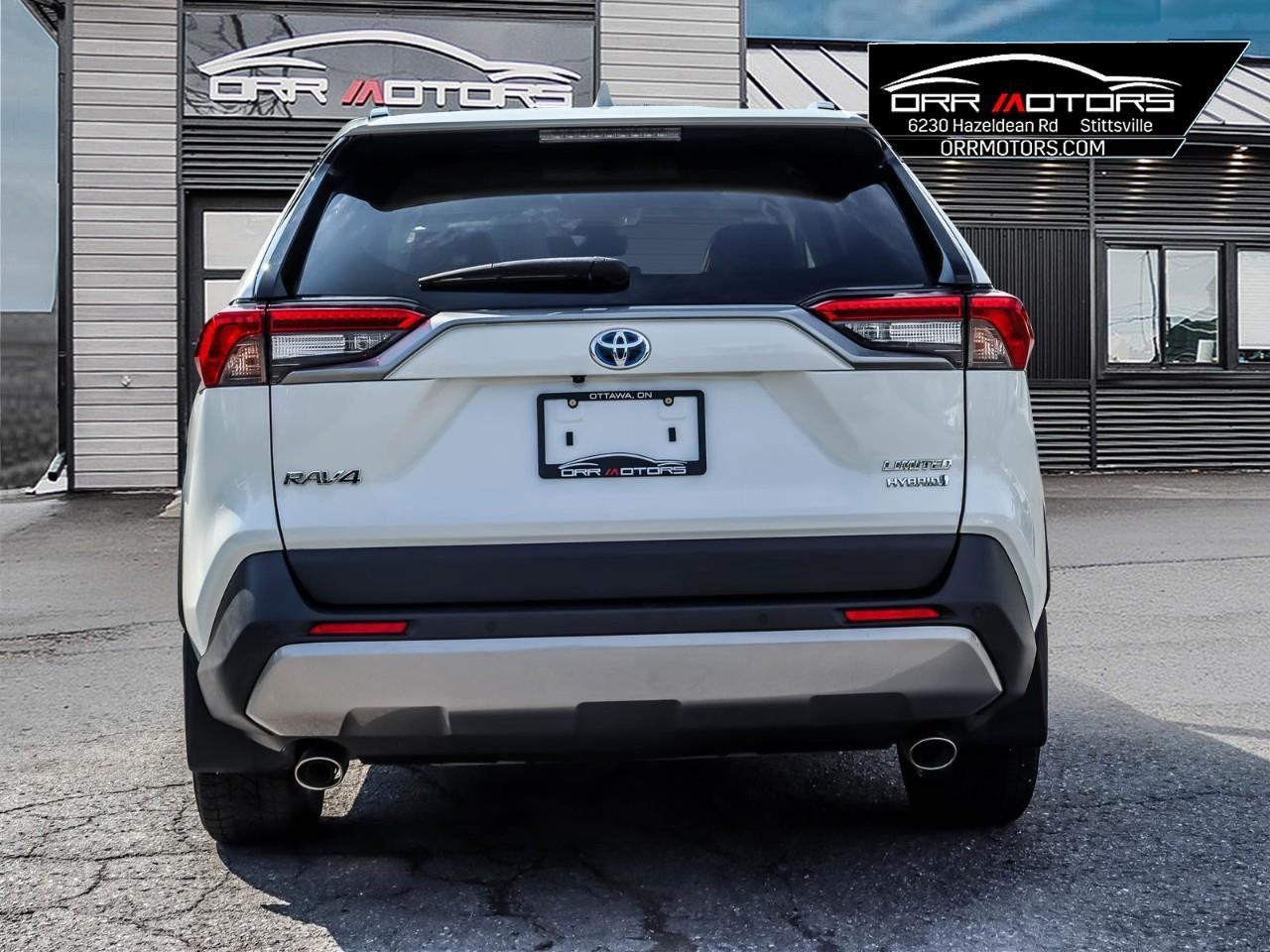 2022 Toyota RAV4 Hybrid Limited 4dr All-Wheel Drive Photo3