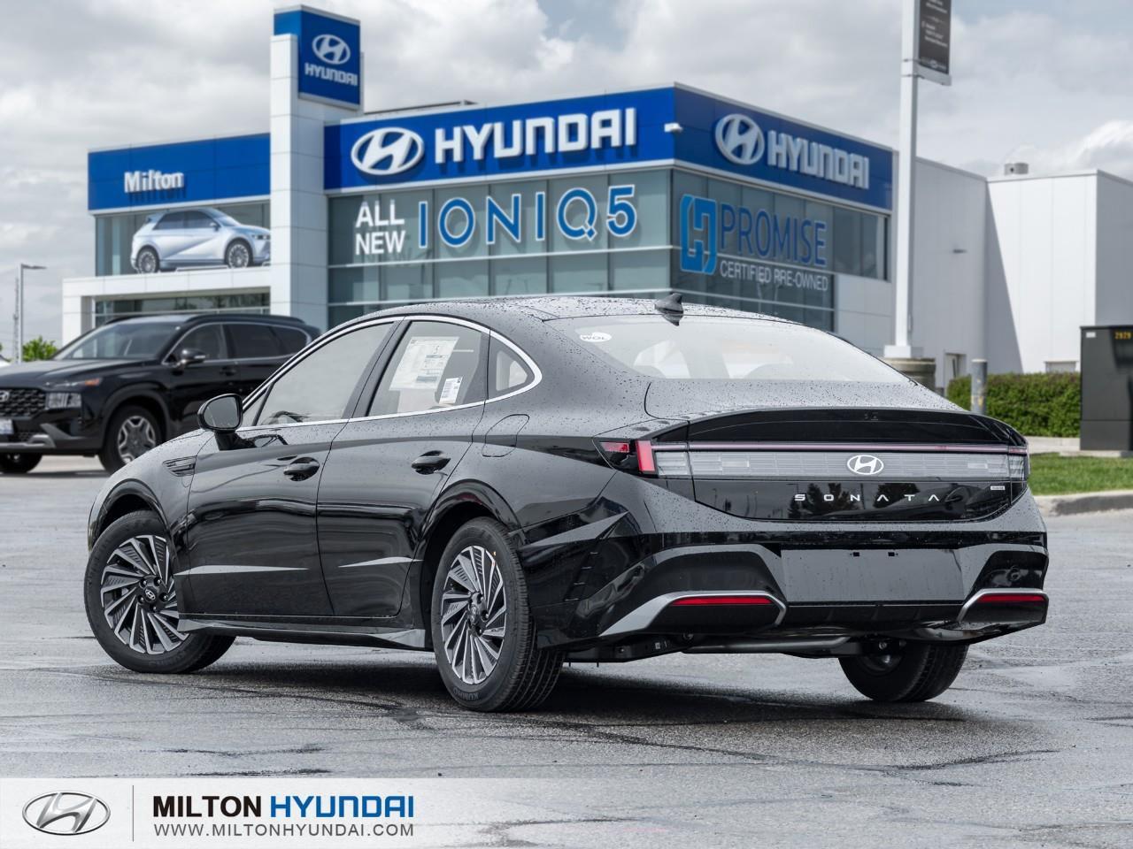 2026 Hyundai Sonata Hybrid Preferred-Trend 4dr Front-Wheel Drive Sedan Photo4