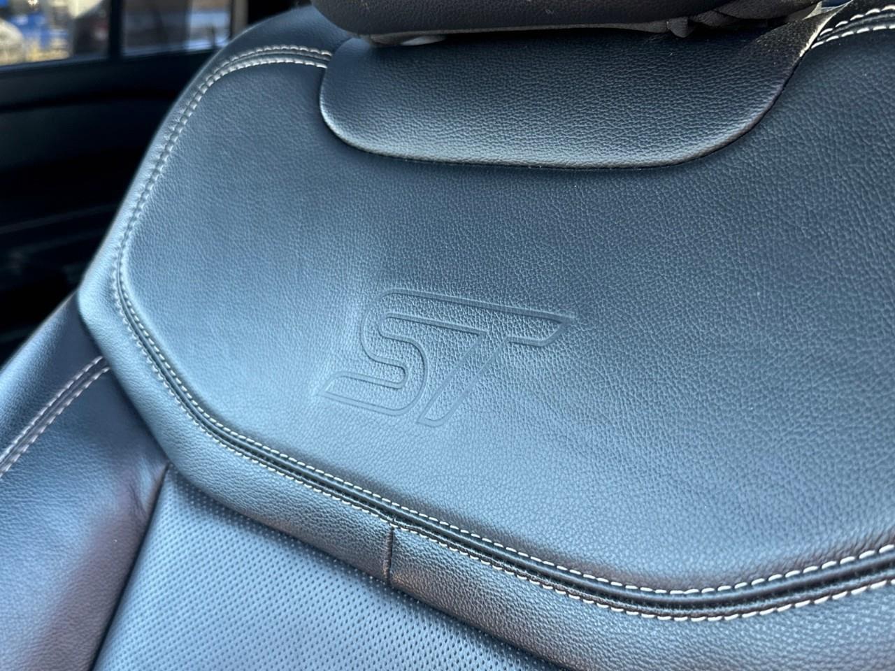 2021 Ford Explorer ST 4dr 4x4 Photo