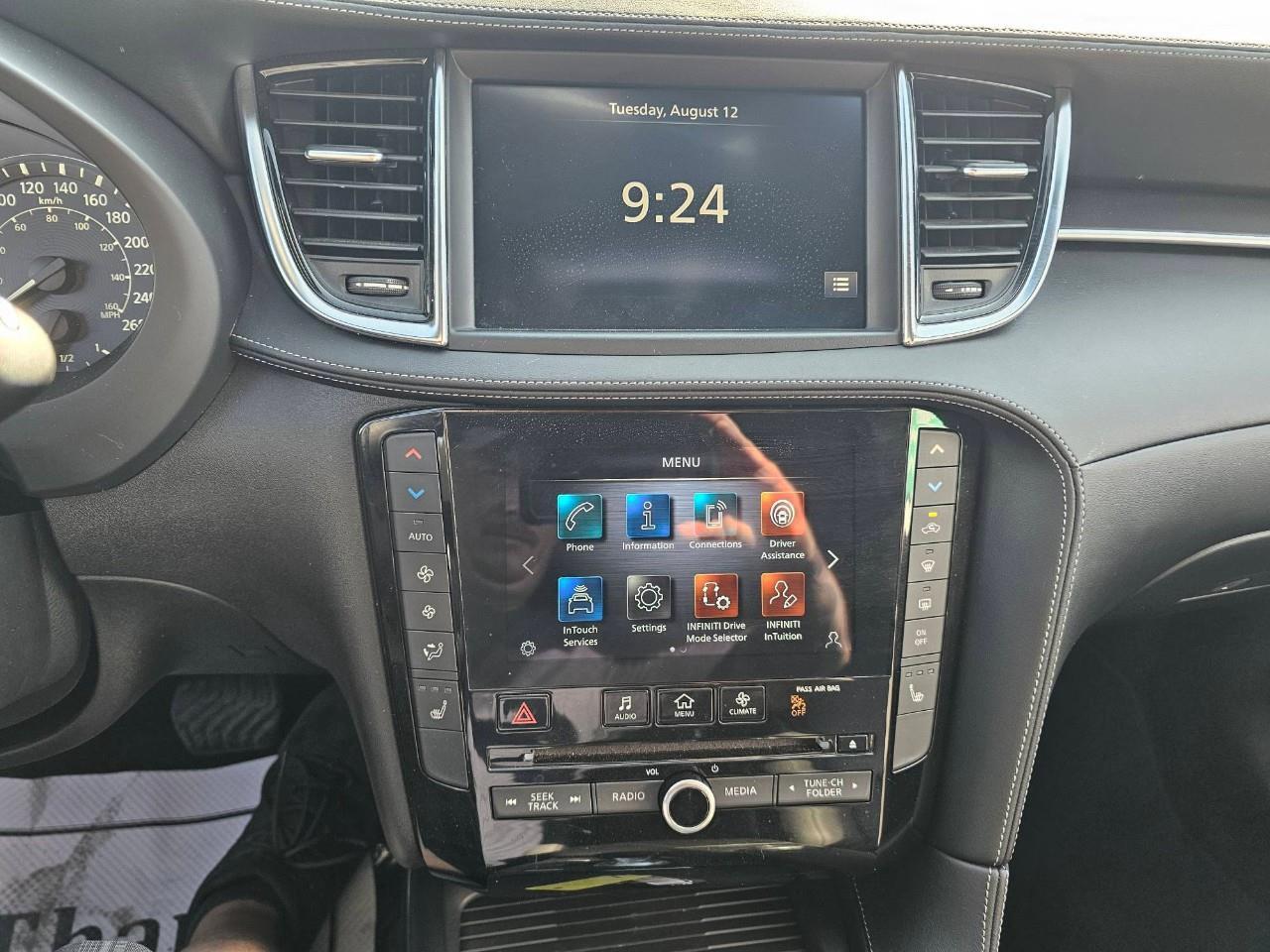 2022 Infiniti QX55 LUXE 4dr All-Wheel Drive Photo