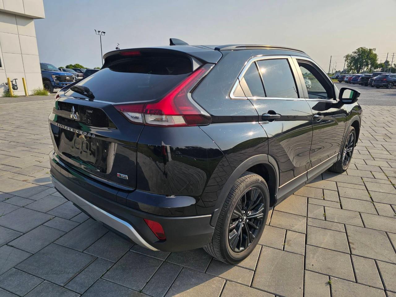 2022 Mitsubishi Eclipse Cross SE 4dr S-AWC Photo