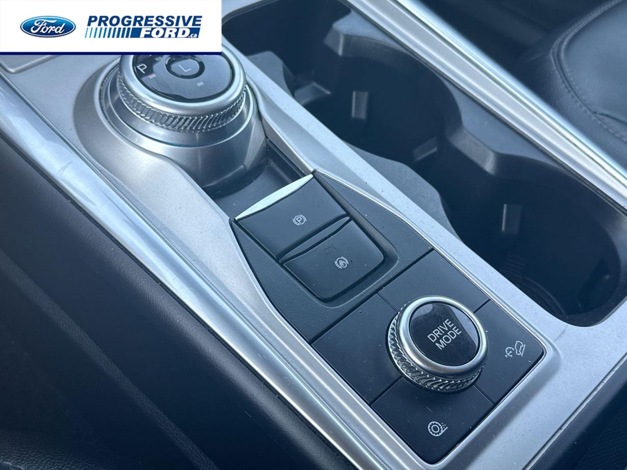 2023 Ford Explorer Limited 4dr 4x4 Photo