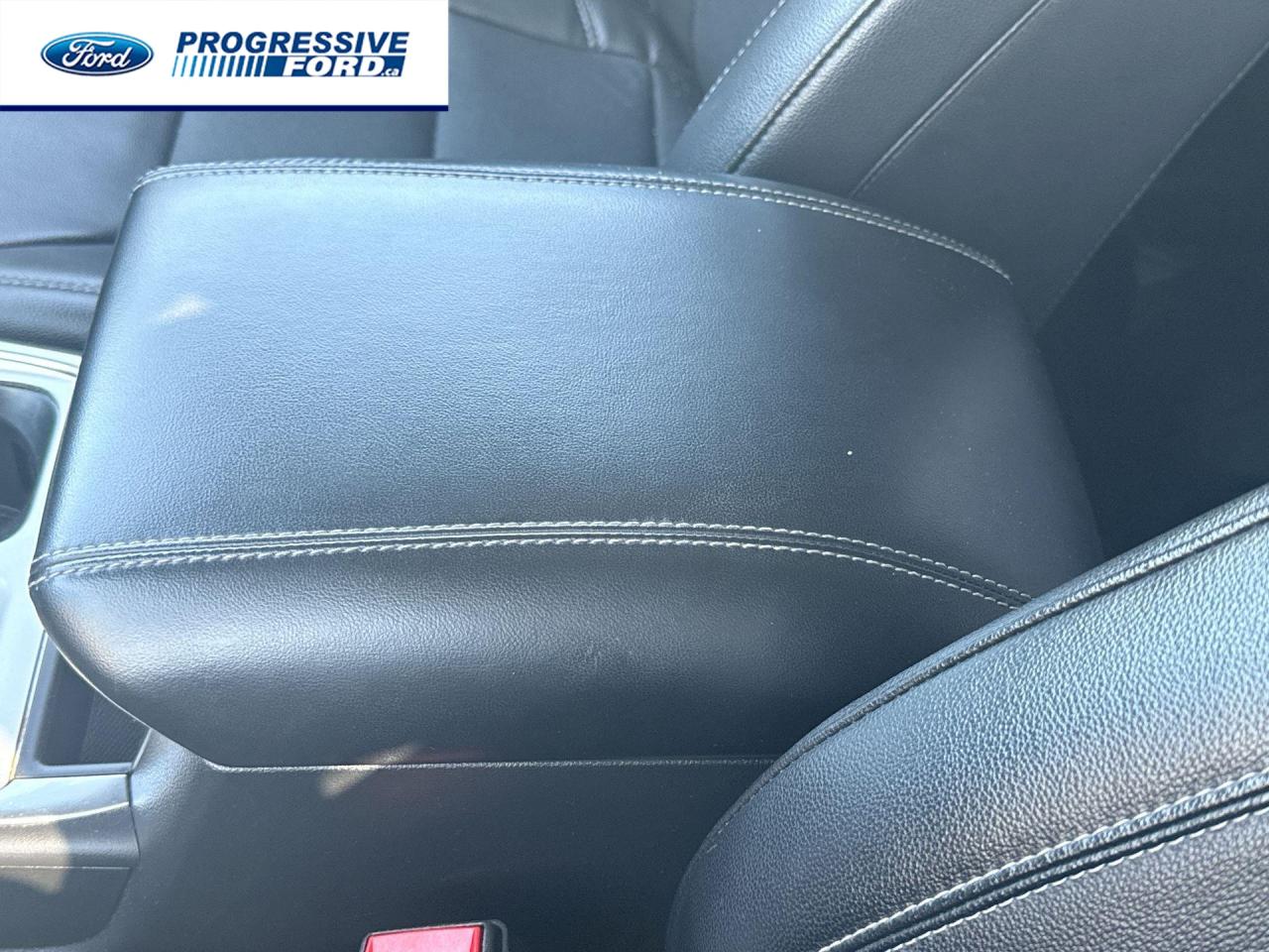 2023 Ford Explorer Limited 4dr 4x4 Photo