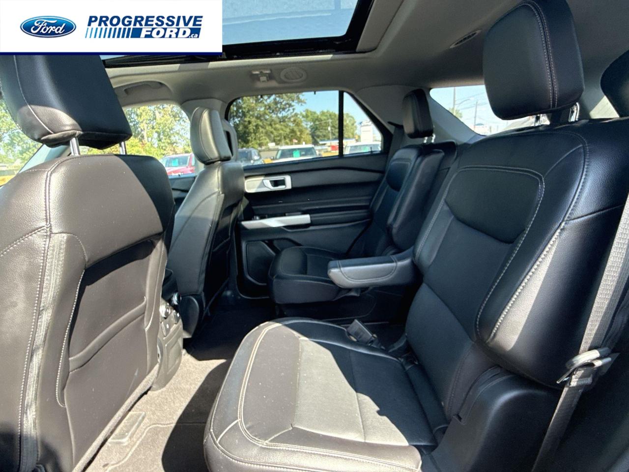 2023 Ford Explorer Limited 4dr 4x4 Photo