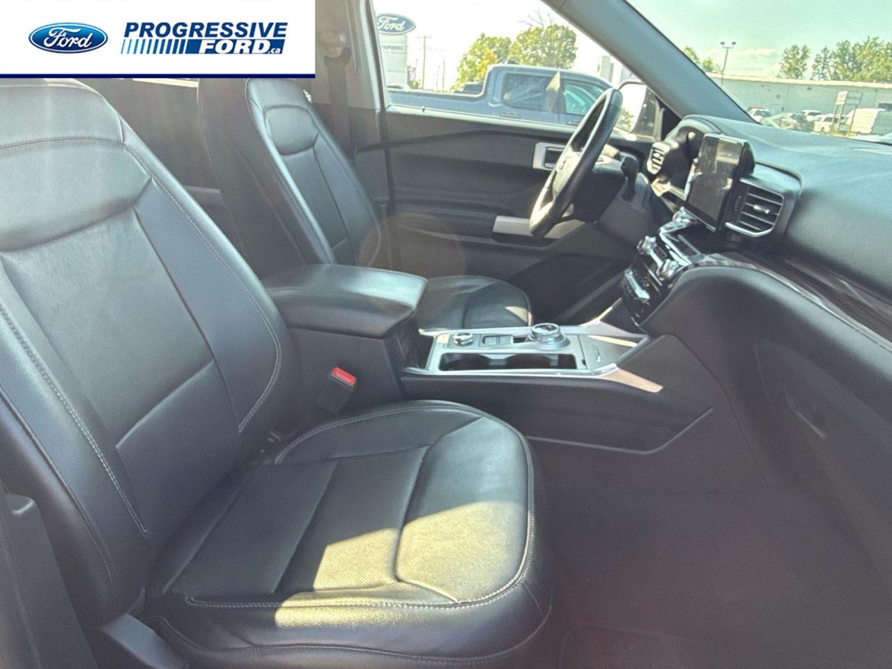 2023 Ford Explorer Limited 4dr 4x4 Photo