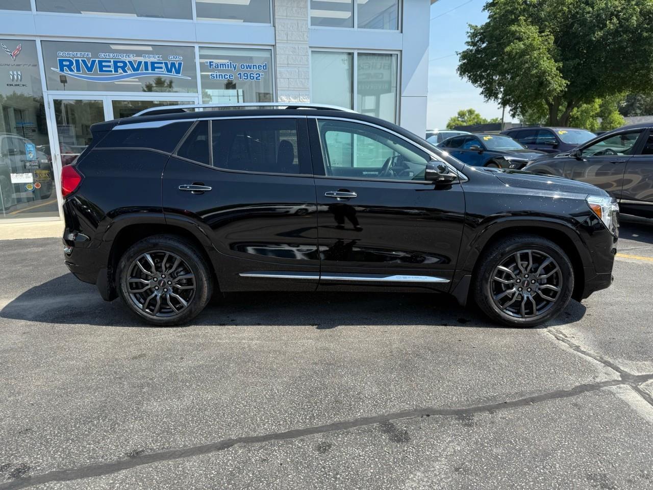 2023 GMC Terrain Denali All-Wheel Drive Photo