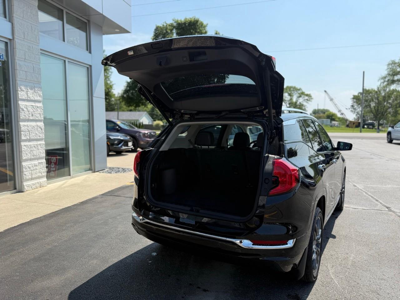 2023 GMC Terrain Denali All-Wheel Drive Photo