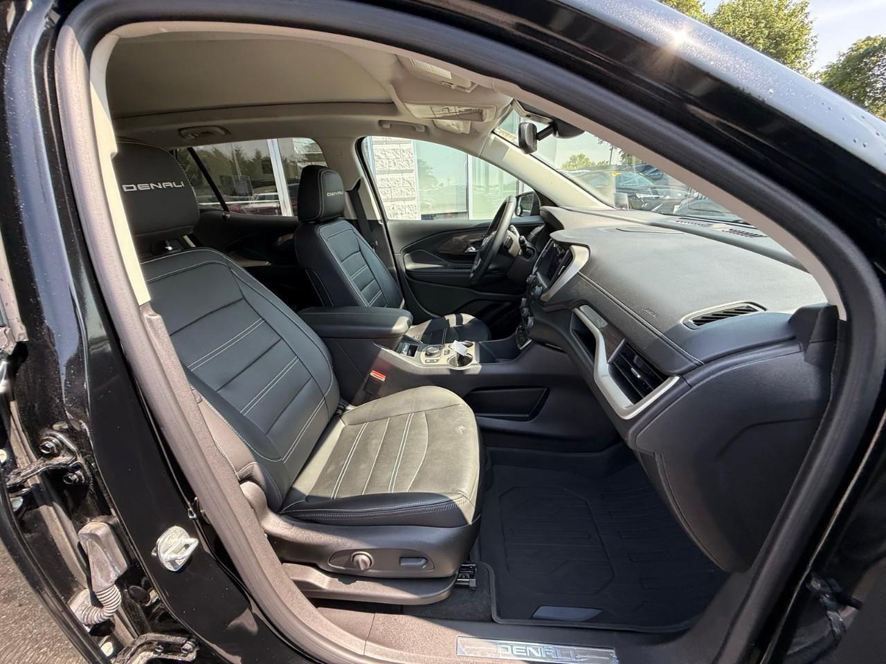 2023 GMC Terrain Denali All-Wheel Drive Photo