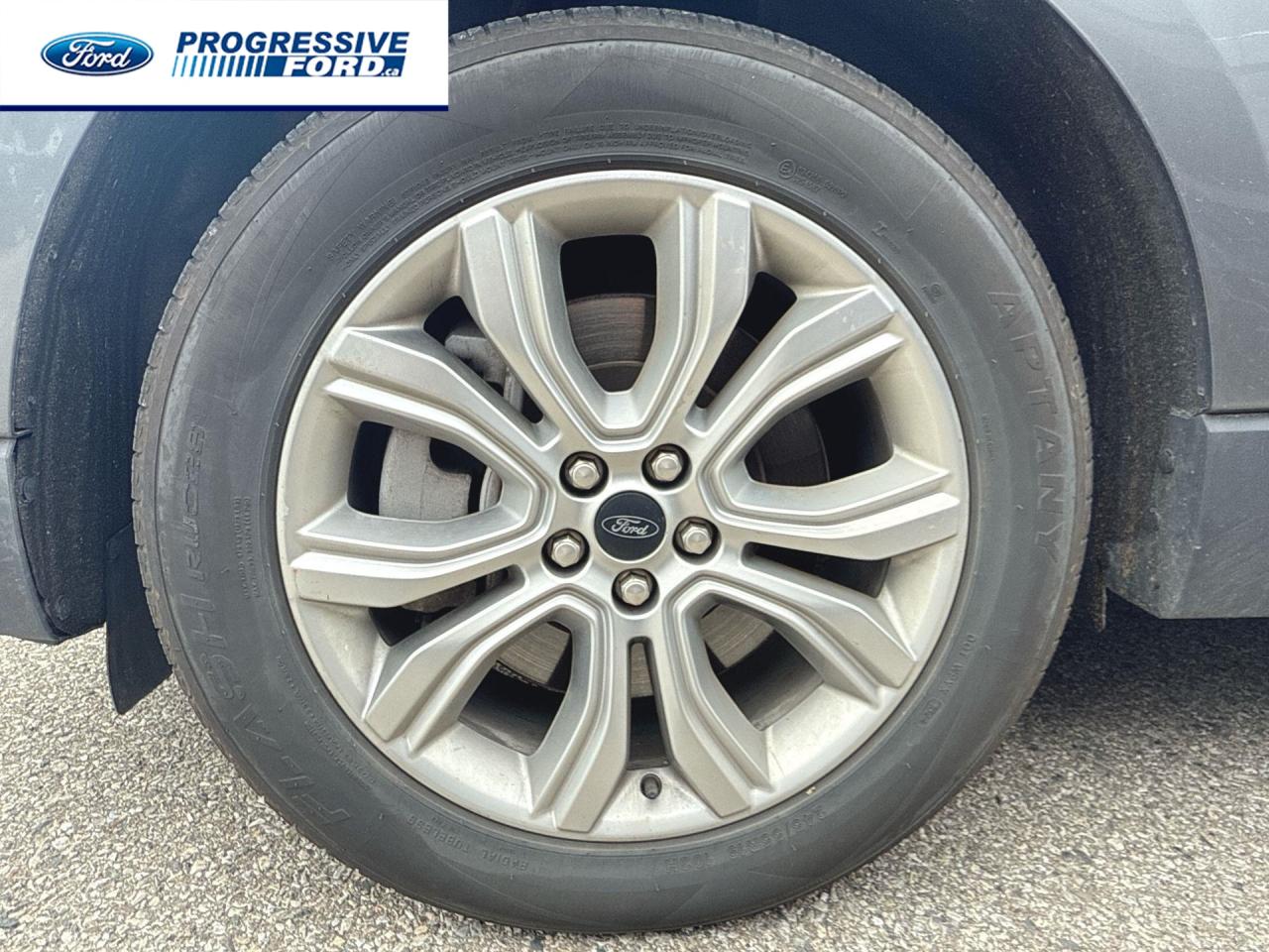 2023 Ford Edge TITANIUM 4DR ALL-WHEEL DRIVE Photo