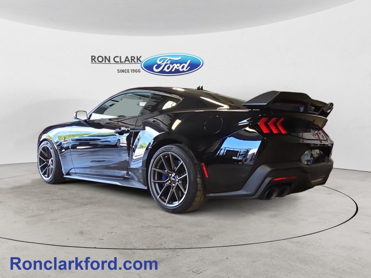 2024 Ford Mustang Dark Horse 2dr Fastback Photo