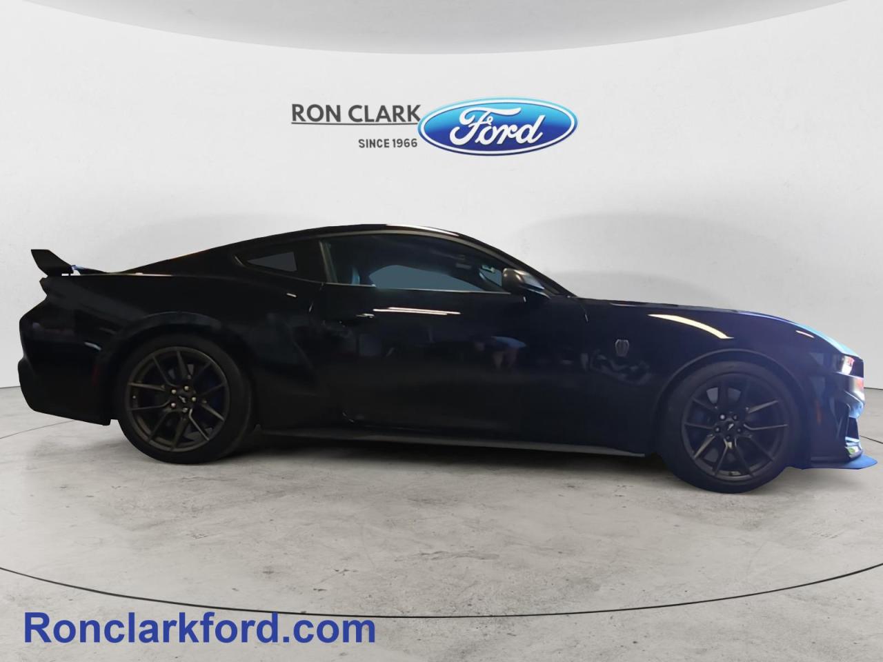 2024 Ford Mustang Dark Horse 2dr Fastback Photo