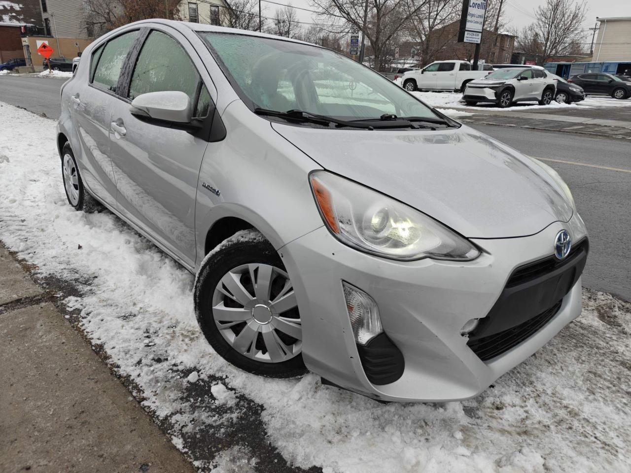 2016 Toyota Prius c Base 5dr Hatchback Photo