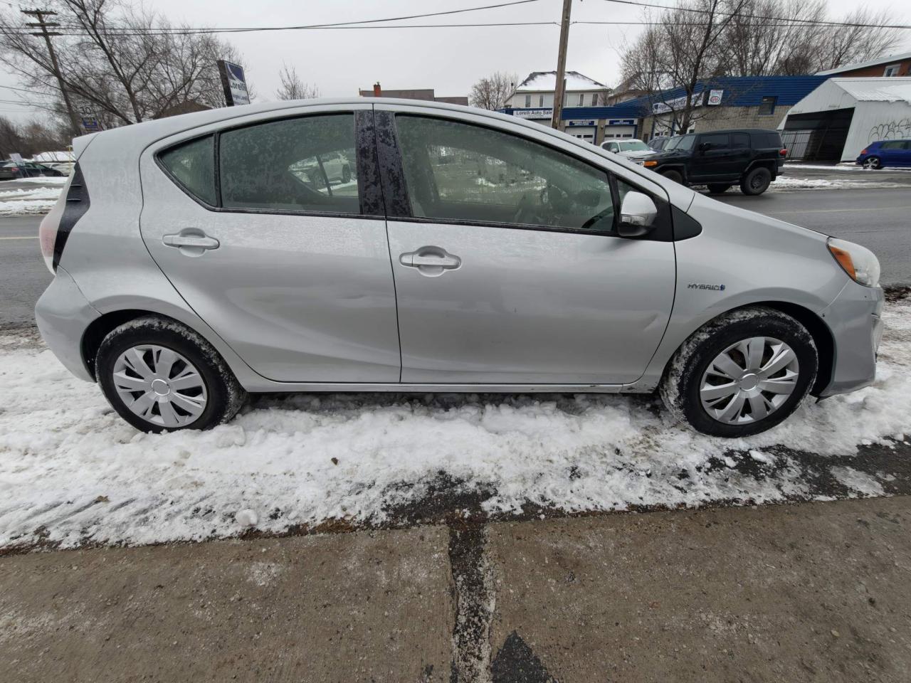 2016 Toyota Prius c Base 5dr Hatchback Photo