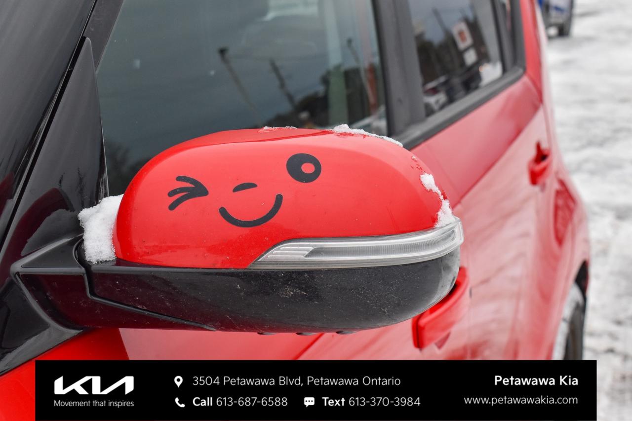 2018 Kia Soul EX Premium 4dr Hatchback Photo4